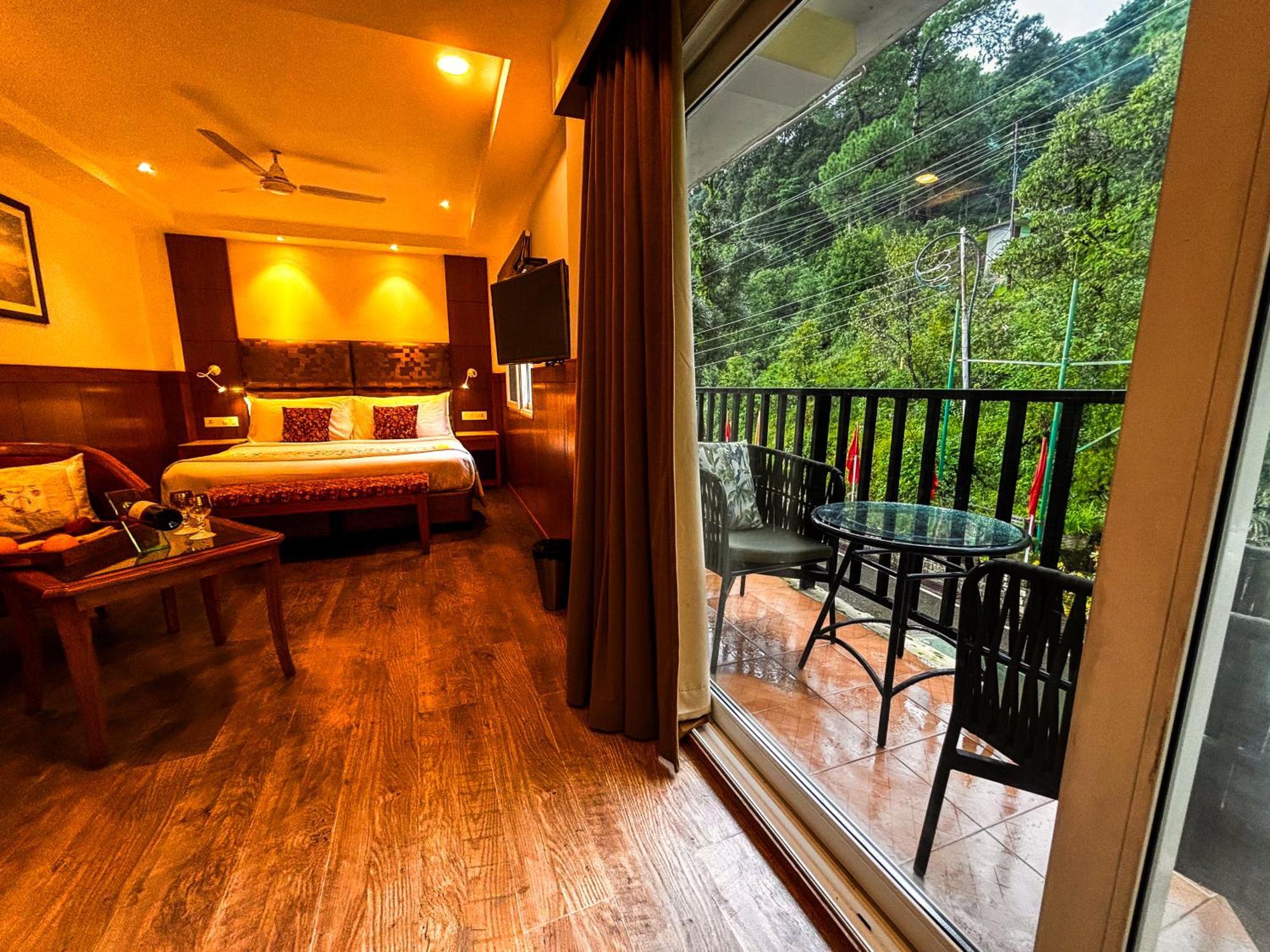 Asia Spa Resort Dharamshala Bilik gambar